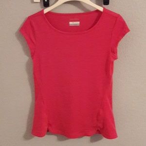 💎 2/$8 💎 Columbia Tee